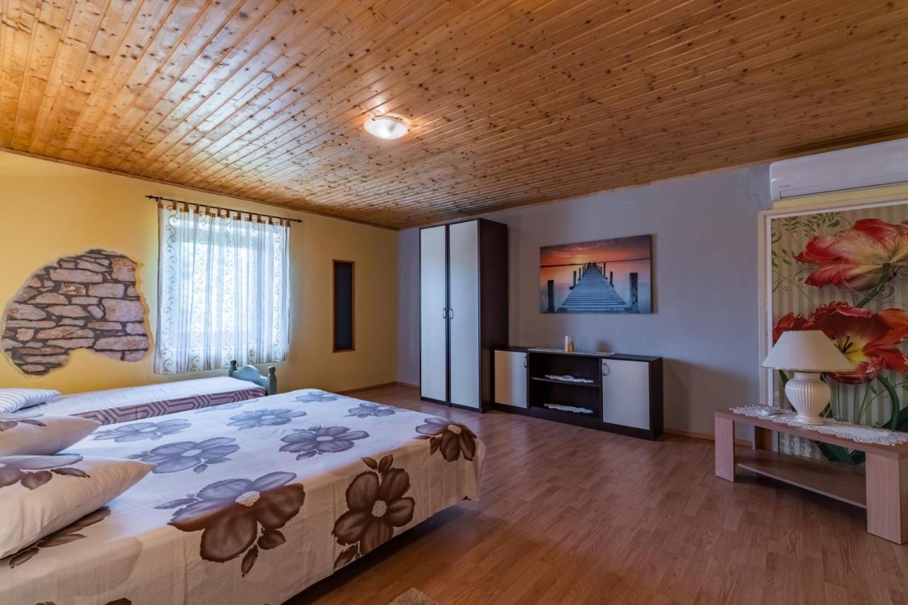 House Gracijela, Village Bulici Šajini Εξωτερικό φωτογραφία